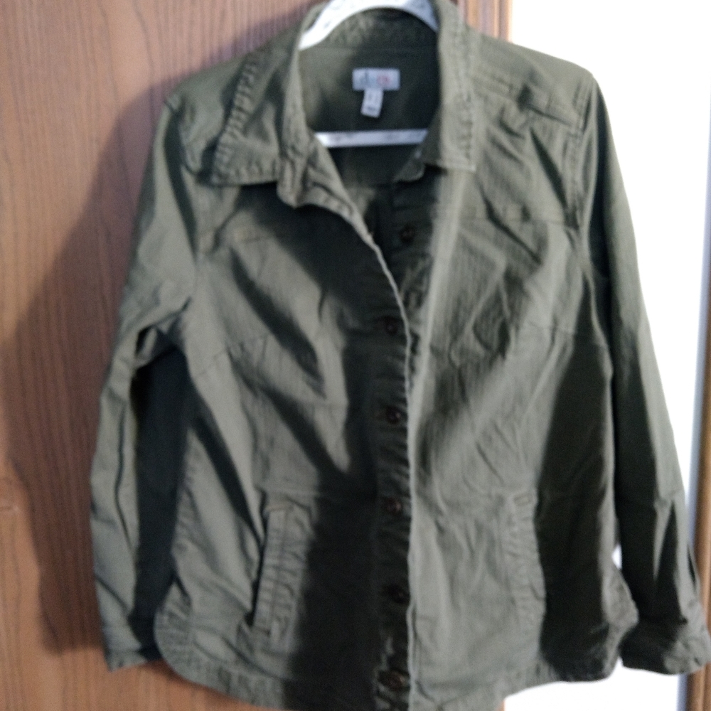Like new Army green shacket by D & Co